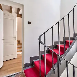 New Mezzanine In The Heart Of Apartment Paris